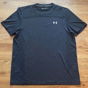 Under Armour Men's black Short Sleeve athletic tee XL